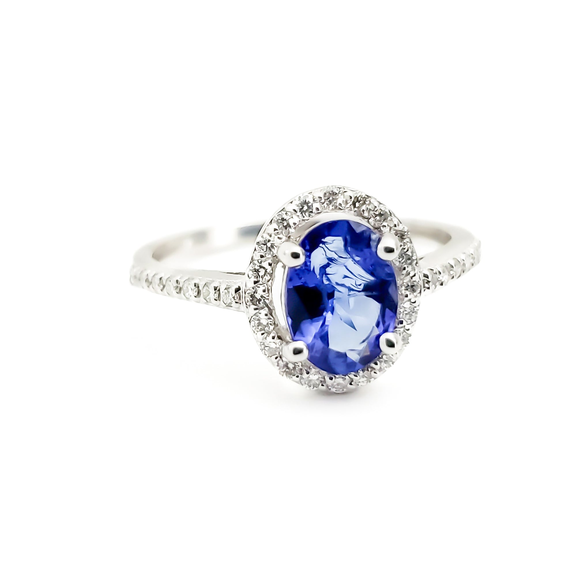 14k Gold Oval Shaped Tanzanite and Diamond Ring - Tinamel Jewellery