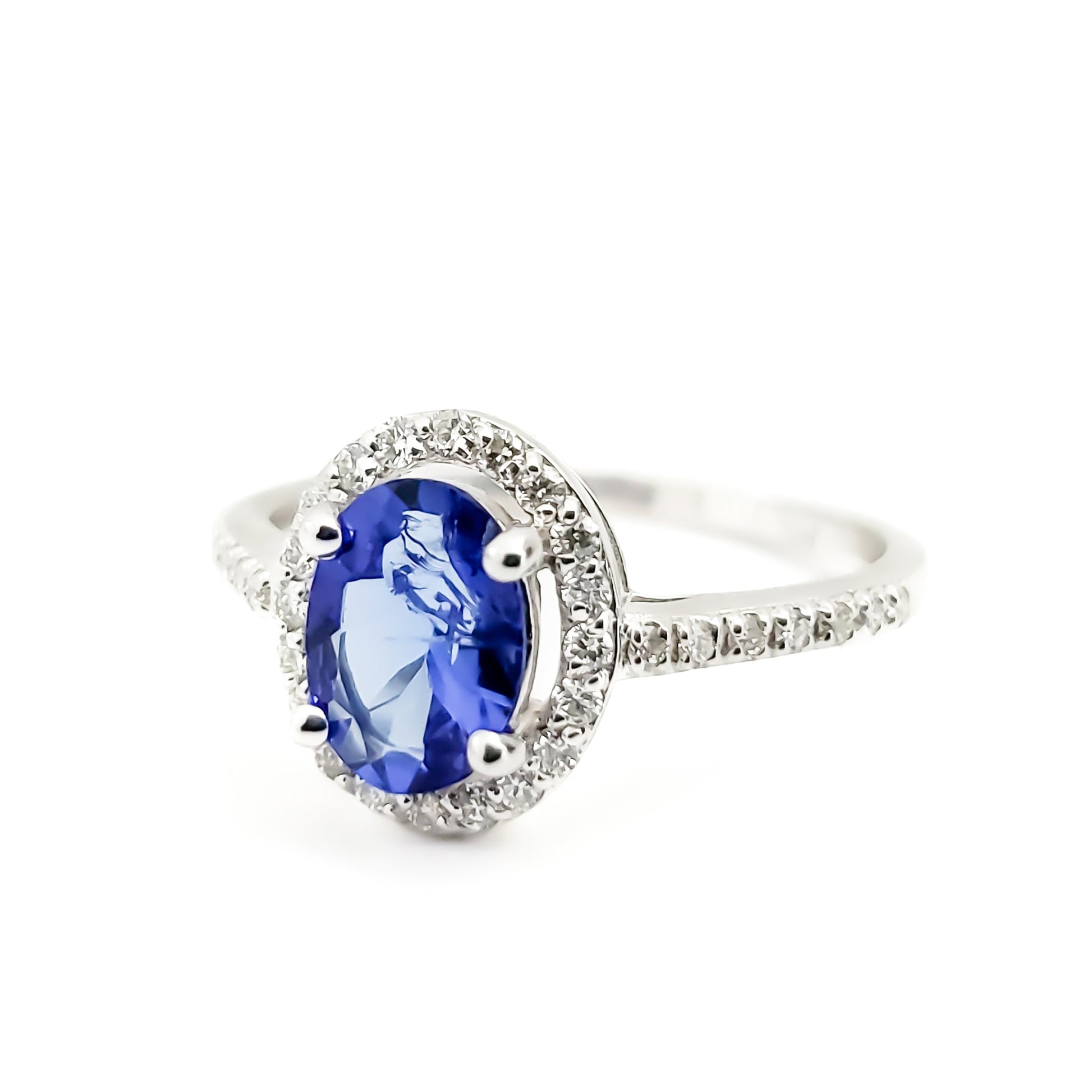 14k Gold Oval Shaped Tanzanite and Diamond Ring - Tinamel Jewellery